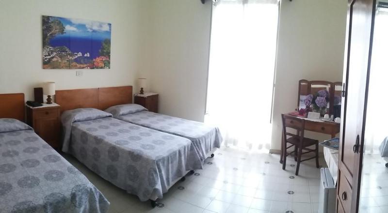 קאפרי Albergo Italia - Vintage Hotel מראה חיצוני תמונה
